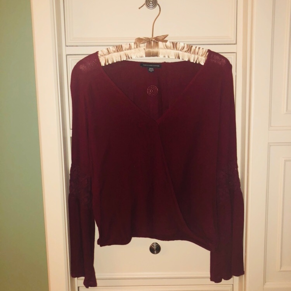 AMERICAN EAGLE Bell Sleeve Boho Top